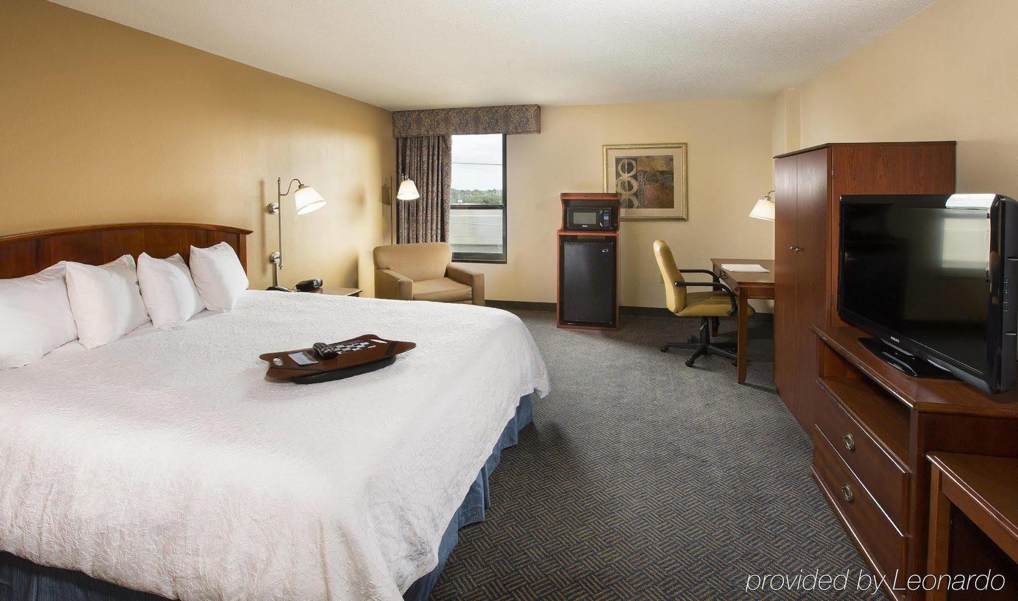 Hampton Inn Metairie Værelse billede